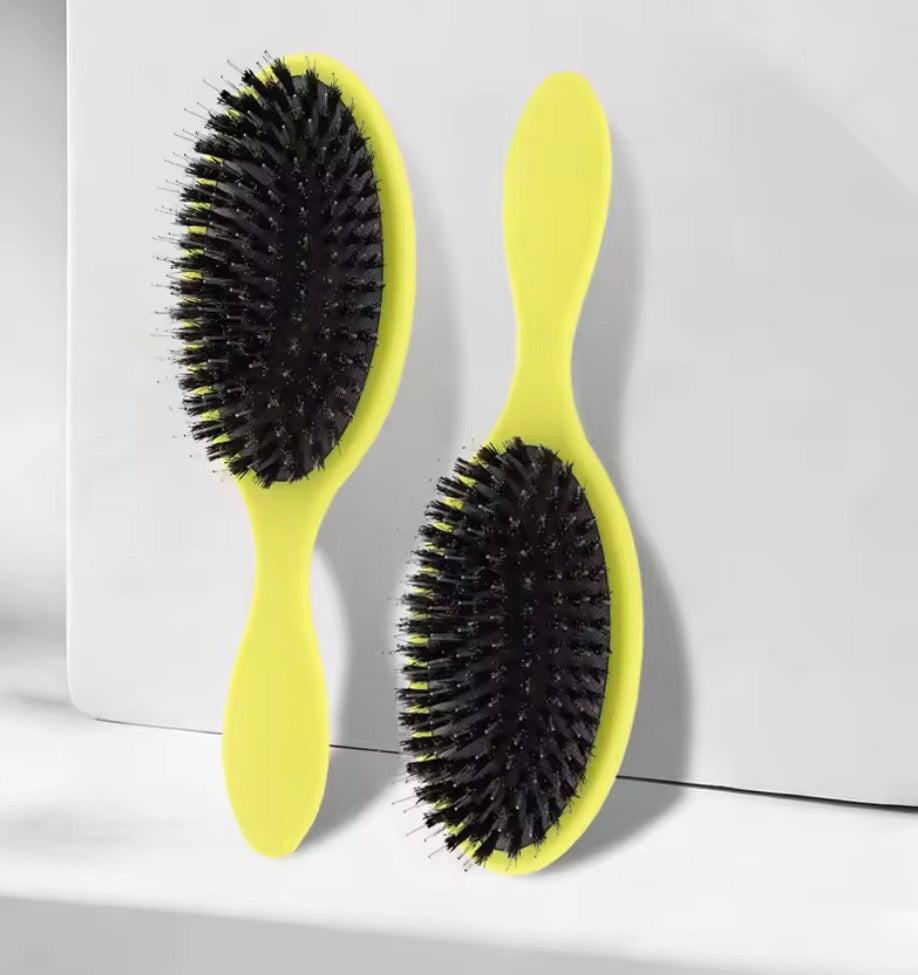 Comb for hair with extensions