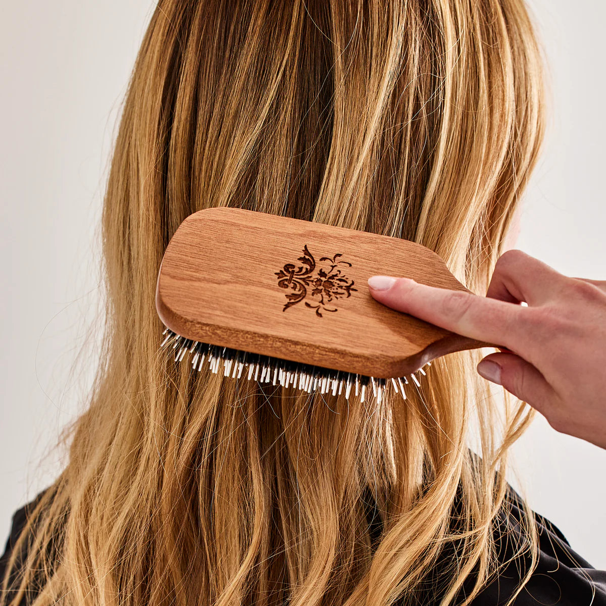 PADDLE HAIRBRUSH